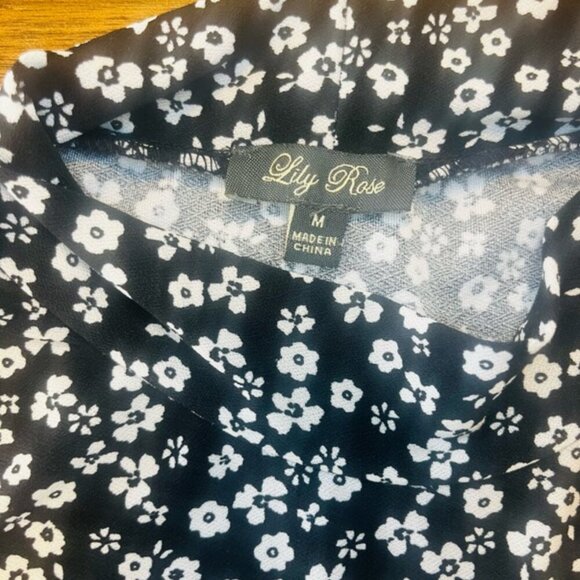Lily Rose Long Sleeve Floral Dress (M) - Picture 4 of 8